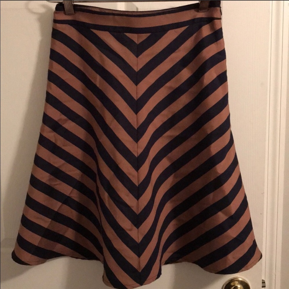 Ann Taylor size 0 Striped Flutter Skirt